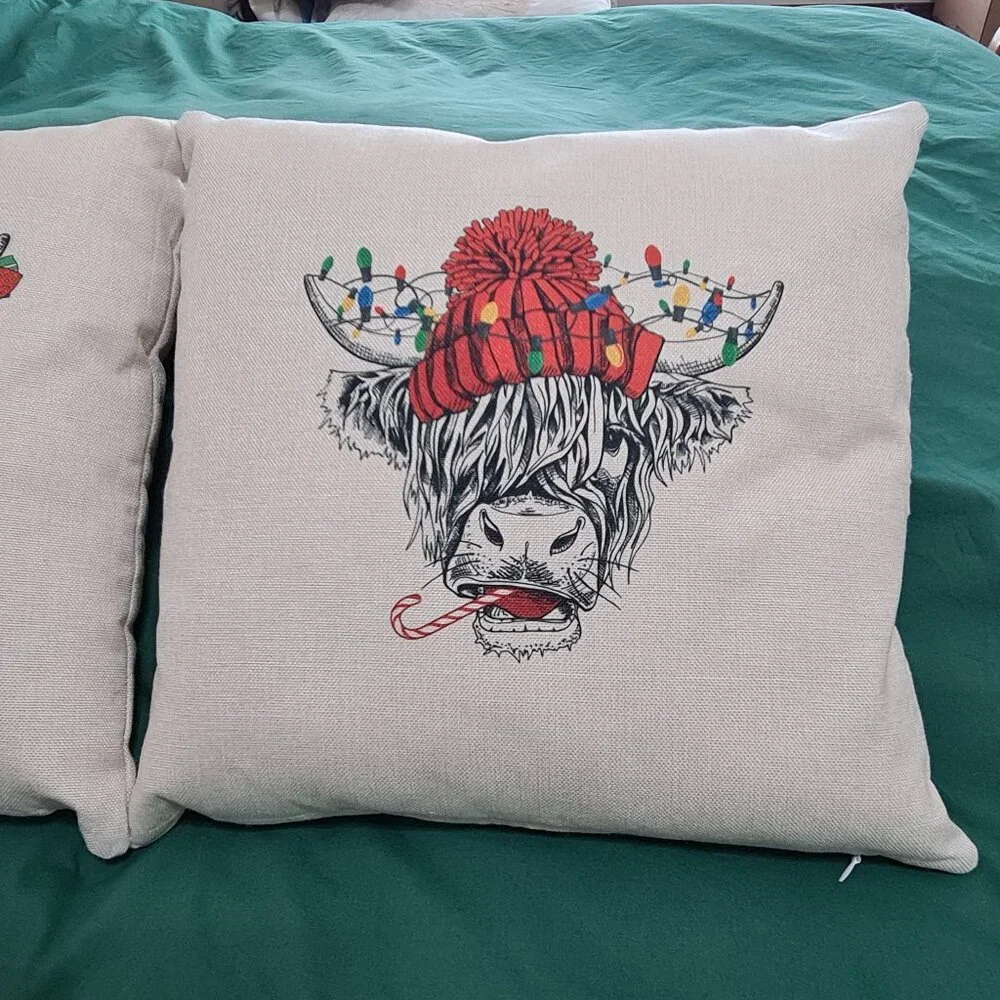 Holiday Christmas Highland Cow Pillow Set (pillows included), NWOT